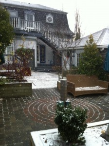 Snow flurries in the Carpe Diem courtyard